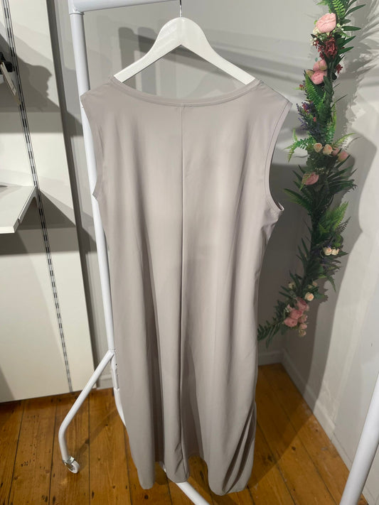 Naya Round Neck Dress WIth Wave Print