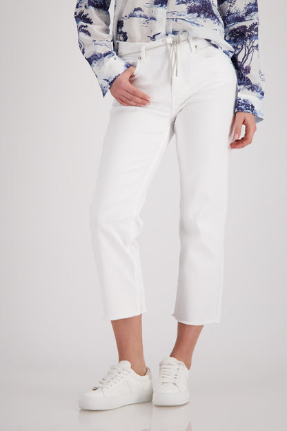Straight-leg jeans with frayed details