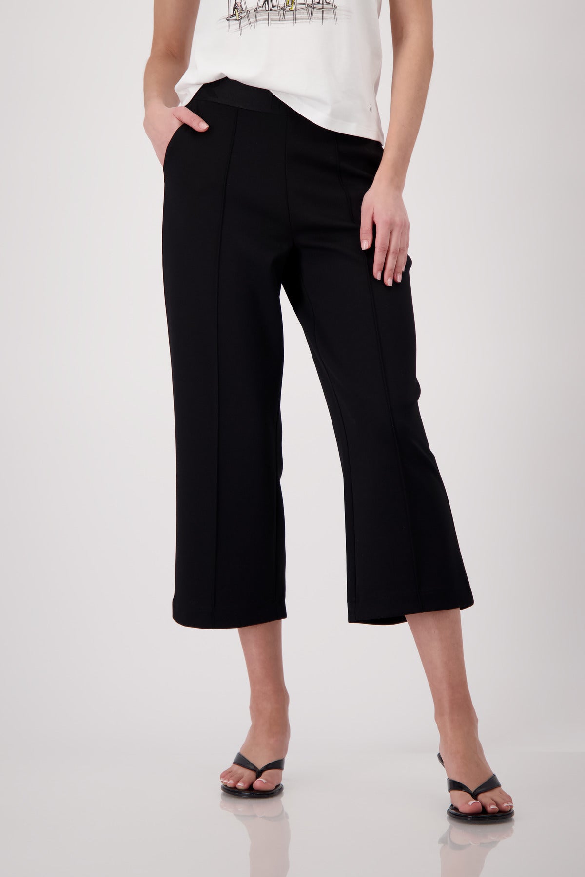 Joggers with elasticated waistband