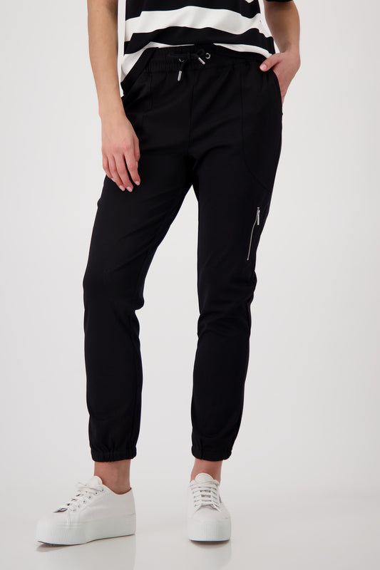 Joggers with zip pocket