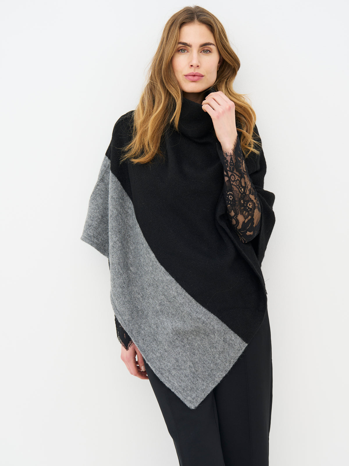Nu Denmark Eve Poncho Knit