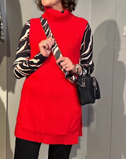 Tuzzi Sleeveless Jumper - Red