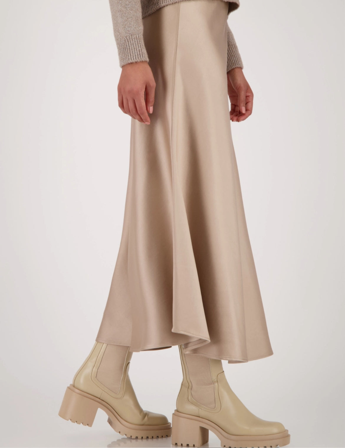 Monari Satin Skirt 809026